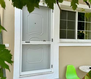 Melikia Apartment | Captain Christos Family Garden House