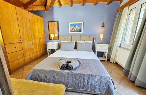 Kampos Marathokampou Villa | Captain's Loft Villa