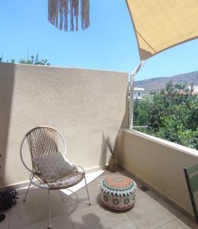 Milatos Beach House | Carob Tree Milatos Beach