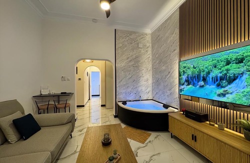 Larissa Apartment | Carpos Luxury Collection - Suite with Jacuzzi and Ancient Theatre View