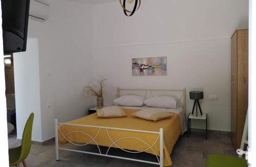 Vatolakkos Apartment | Casa Bellissima