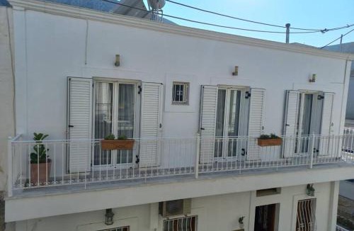 Pothia Apartment | Casa Bianca