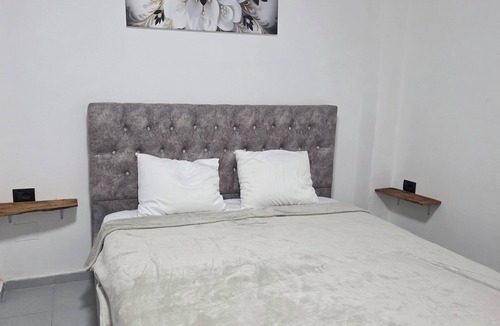 Pogradec House | Casa Del Sol – Cozy 4 Bedroom Stay in Pogradec