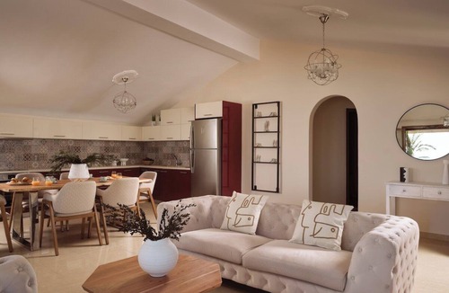 Argassi Apartment | Casa Di Cuore Loft Sea View & Jacuzzi Retreat