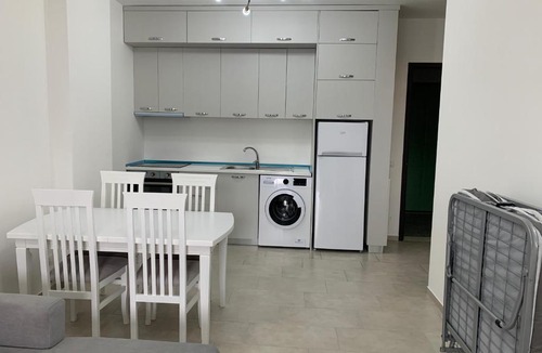 Shengjin Apartment | Casa di Franco