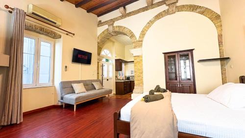 Old Town Apartment | Casa Di Peve Corfu Old Town Historic Venetian Apt