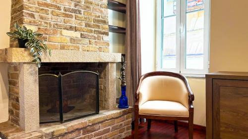 Old Town Apartment | Casa Di Peve Corfu Old Town Historic Venetian Apt