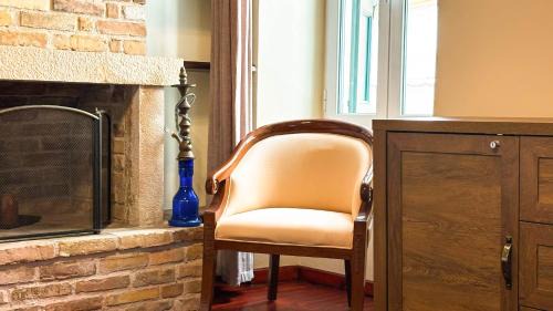 Old Town Apartment | Casa Di Peve Corfu Old Town Historic Venetian Apt