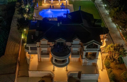 Gaitanion Villa | Casa di Voz Suites complex & free gym services by "elite"