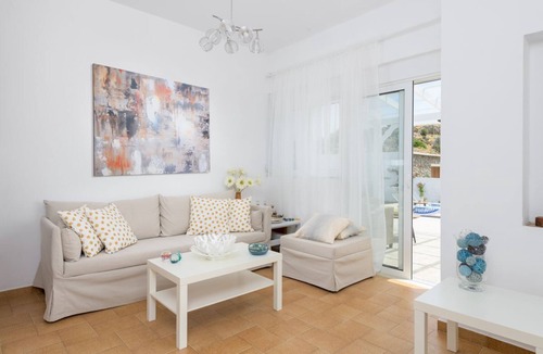 Kolymbia Villa | Casa Lefko - Three Bedroom Villa, Sleeps 6