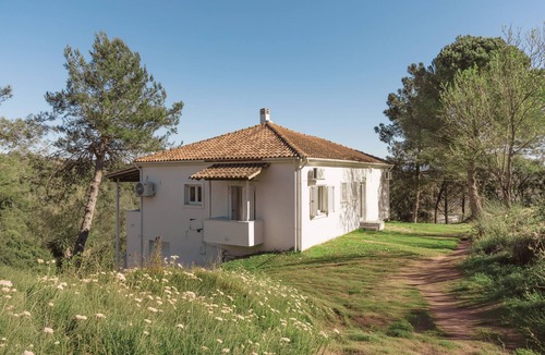 Kefalovriso Villa | Casa Pino-private family villa with pool in Corfu, close to beaches/water park