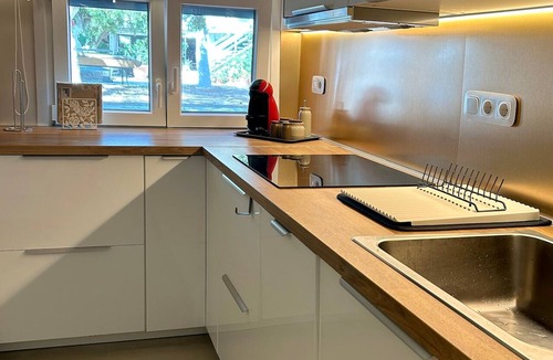 Elliniko-Argyroupoli Apartment | Casa Verde | Minimal & Cozy Stay