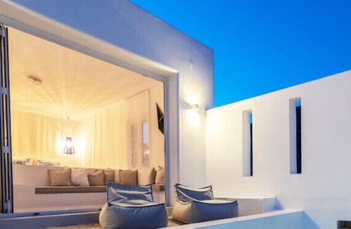 Tinos Town Villa | CasaGreek Tinos