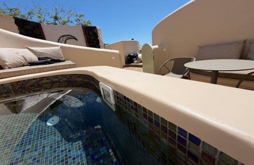 Megalochori Apartment | Casita Suites