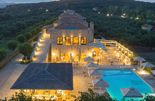 Gythio Hotel | Castello Antico Hotel