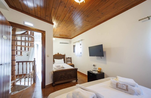 Omales Hotel | Castello di Haria