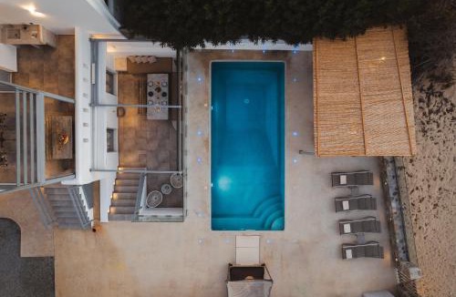 Naxos Villa | Cedar Forest Alyko Oceanfront 4BR Villa with Private Heated Pool & Beach Access
