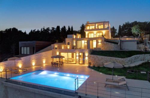 Mpogdanatika Villa | Celine complex