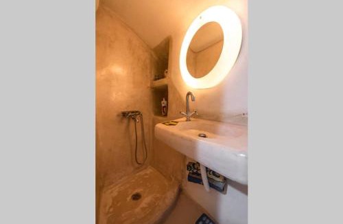 Oia House | Chalaris Armeni Villa