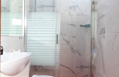 Thessaloniki Hotel | Charming 1-Bedroom Apartment with Hotel Amenities in the Heart of the City!