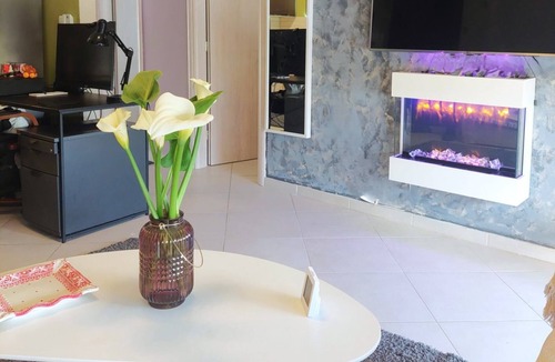 Andravida Apartment | Charming 2-bedroom apartment with AC in Andravida