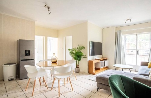 Korce Apartment | Charming 2-bedroom apartment with AC, WiFi in fantastic Korçë