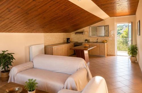 Igoumenitsa Apartment | Charming Apartment with Sea View