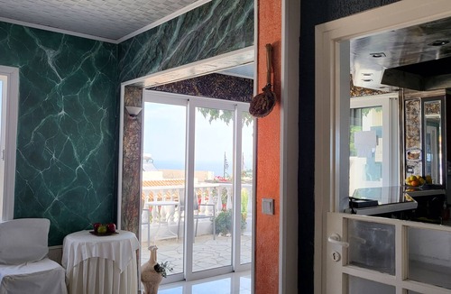 Piskopiano Apartment | Charming Studio in Heraklion Prefecture with Private Entrance and Scenic Views
