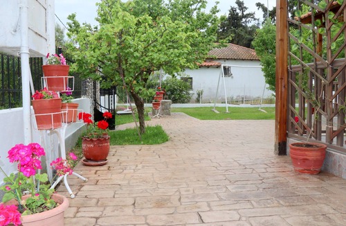 Kallikratia House | Charming Villa by the Sea