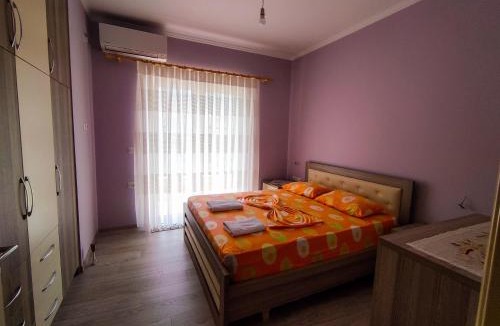 Gjirokaster Apartment | Cheerful 2 bedroom villa with free parking.
