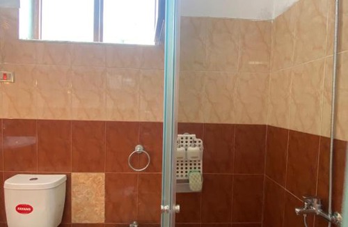 Shkoder House | Cheerful residential home with free parking & WiFi
