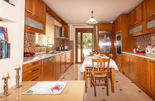Prines House | Cheerfull family-friendly villa