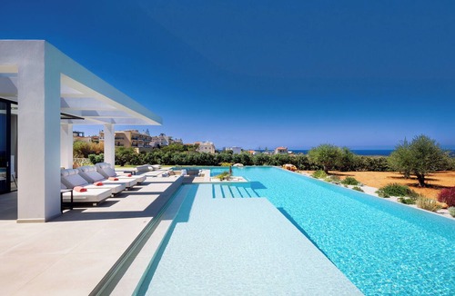 Chania Villa | Chic 4-bedroom 4-bathroom villa in Chania. Minutes from Chania City Center!