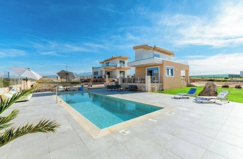 Stavros Villa | Cindy Luxury Villas Crete- Blue private pool private hot tub sea & mountain view