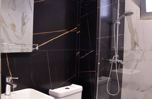 Shkoder House | City Center INN