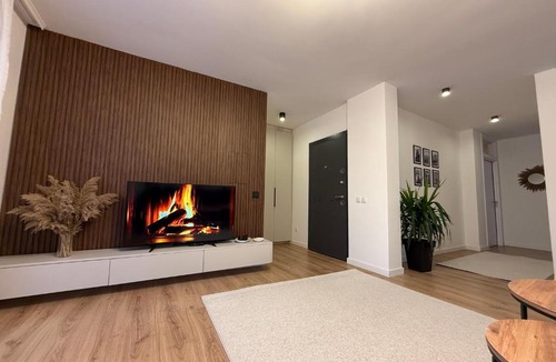 Mitrovicë Apartment | City Center Penthouse Mitrovice