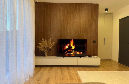 Mitrovicë Apartment | City Center Penthouse Mitrovice