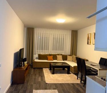 Mitrovicë Apartment | City-Center Space