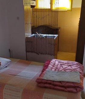 Mitrovicë House | City Rooms 400m from Center