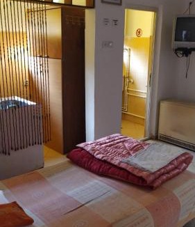 Mitrovicë House | City Rooms 400m from Center