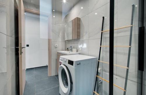 Metaxourgio Apartment | Citylife Urban Pulse with Jacuzzi
