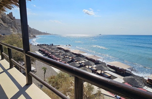 Perissa Apartment | Classic Quadruple Room 1 with Balcony and Air Conditioning