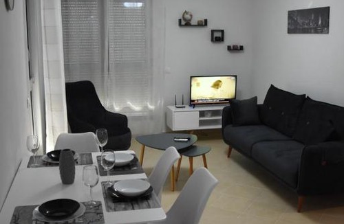 Tirana Apartment | Click Apartments - Tirana