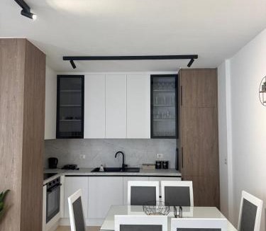 Lezhe Apartment | Cloud 4 Apartment