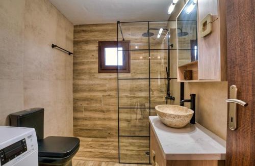 Agia Pelagia House | Cloud 9 with Garden near the Sea