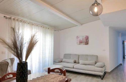 Sarande Apartment | Coastal Dwell - 2BR Seaside Stay 2'Walk from Beach
