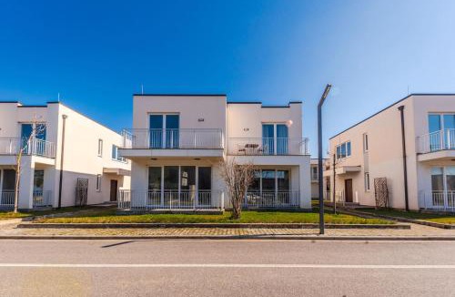 Sakës Apartment | Coastal Haven Talea by PikHost