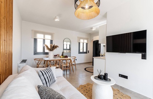 Naxos Town Villa | Coastal Retreat Naxos
