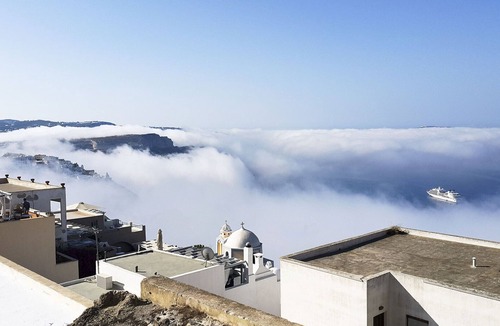 Fira Villa | Coat of Arms Mansion