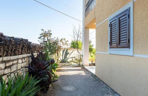 Vuno Apartment | Color Villa - South Paradise 2